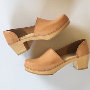 Sandgrens Womens closed back clogs